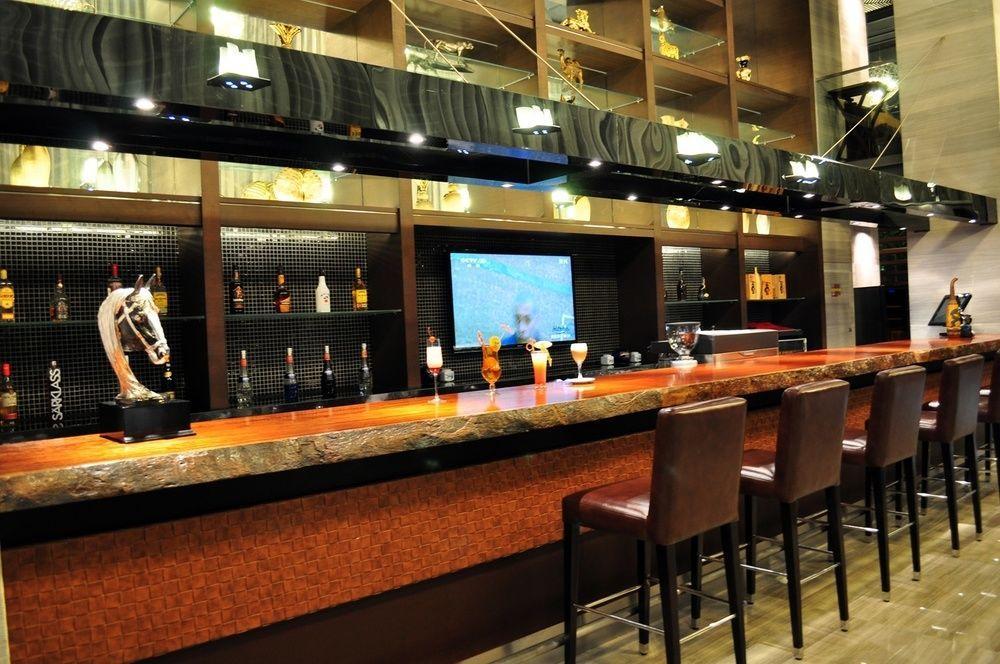 Joya International Hotel Sanya Extérieur photo