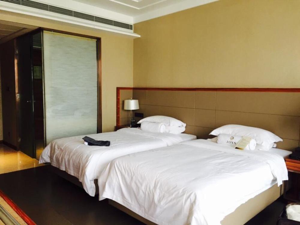 Joya International Hotel Sanya Extérieur photo