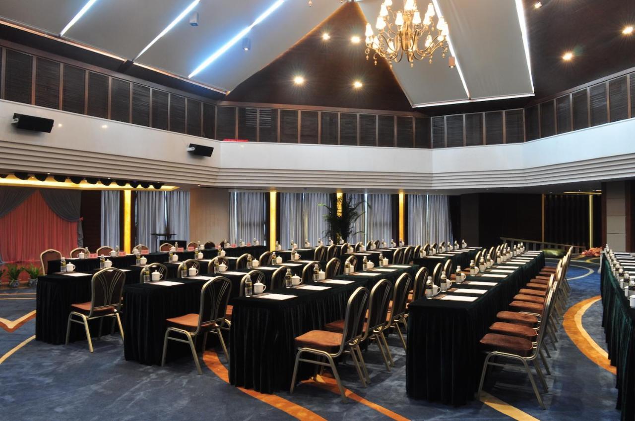 Joya International Hotel Sanya Extérieur photo